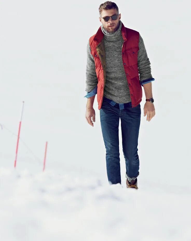 Стильные шапки для мужчин. Mens winter. Мужчина зимой. Мужчина в зимней безрукавке. Мужской стиль зима холодная.