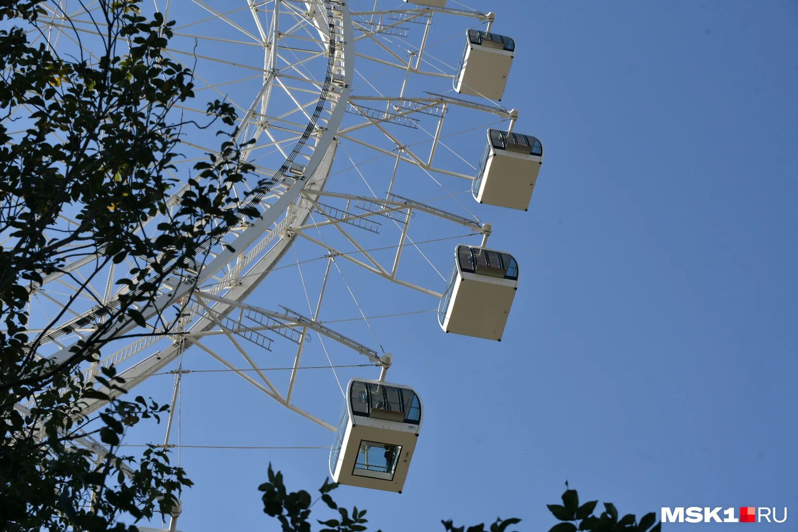 Колесо обозрения сочи парк. Почему не работает колесо обозрения. Колесо обозрения на вднх 2022. Обозрения «солнце москвы». Колесо обозрения ввц.