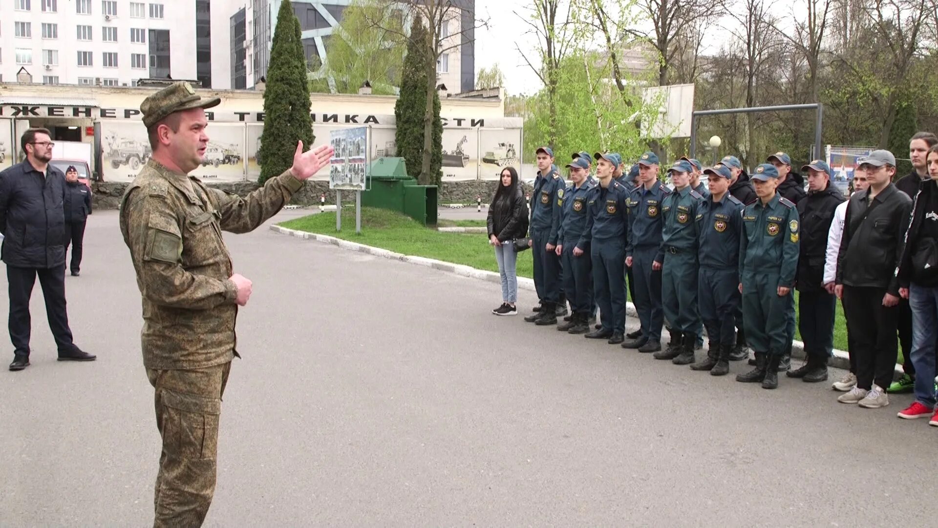 Срочники в Белгородской области. Белгород армия. Армия фото. Военкомат Реутов. Срочники на границе белгородской области с украиной