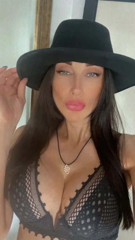 Liza Virgin: биография и личная жизнь, рост и вес, карьера и успех, Инстаграм и 