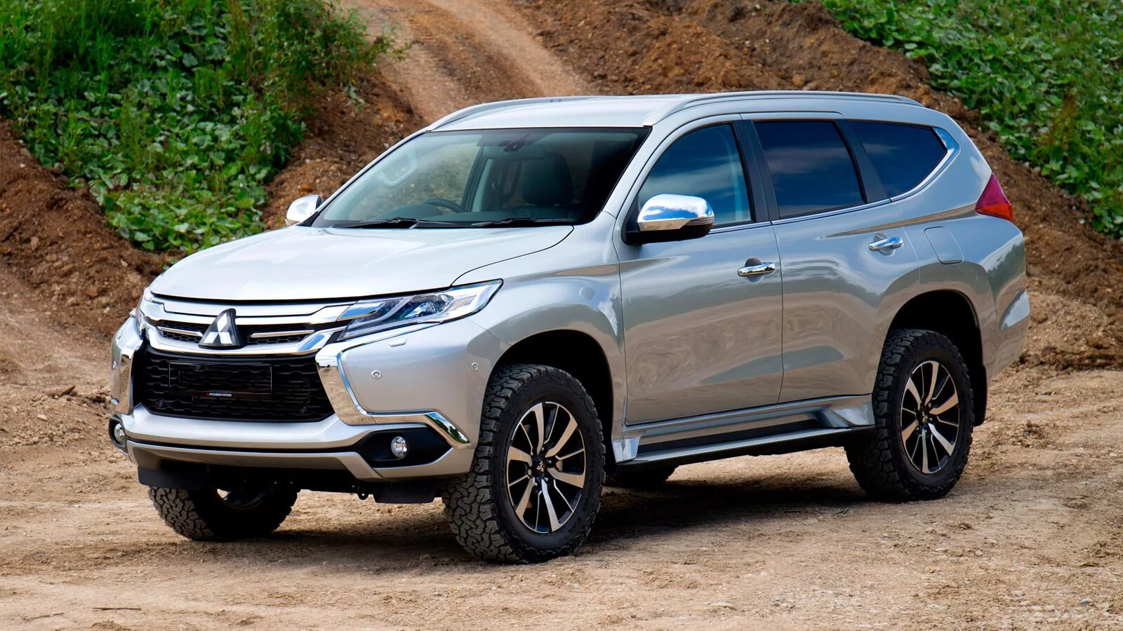 Pajero sport цена. Mitsubishi Pajero Sport 2016. Mitsubishi Pajero Sport 2018. Мицубиси Паджеро 2018. Pajero Sport 22.