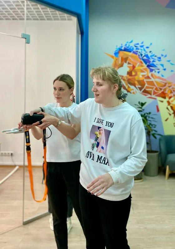 Сенсор-тех лаборатория. Лаборатория «сенсортех». Робин сенсортех умный помощник. Сенсор-тех лаборатория. Виртуальная реальность в офтальмологии.