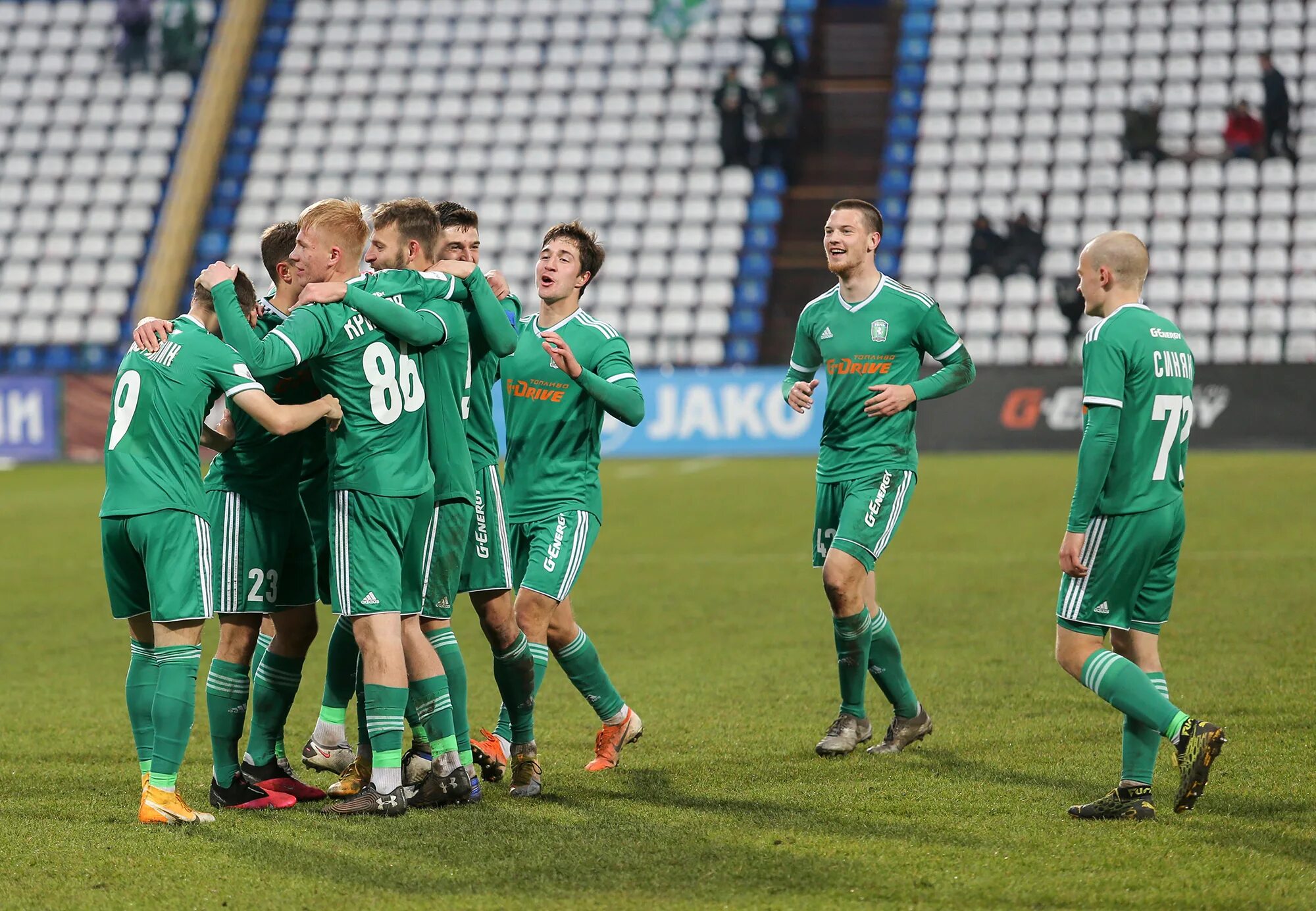 Томь 2023. Дмитрий арапов фк томь. 7 томь. Томь 4. Фк томь 1999.