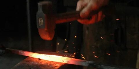 Раскали железо