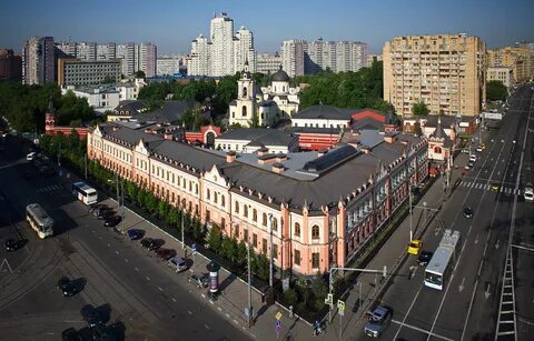 Таганская стоит