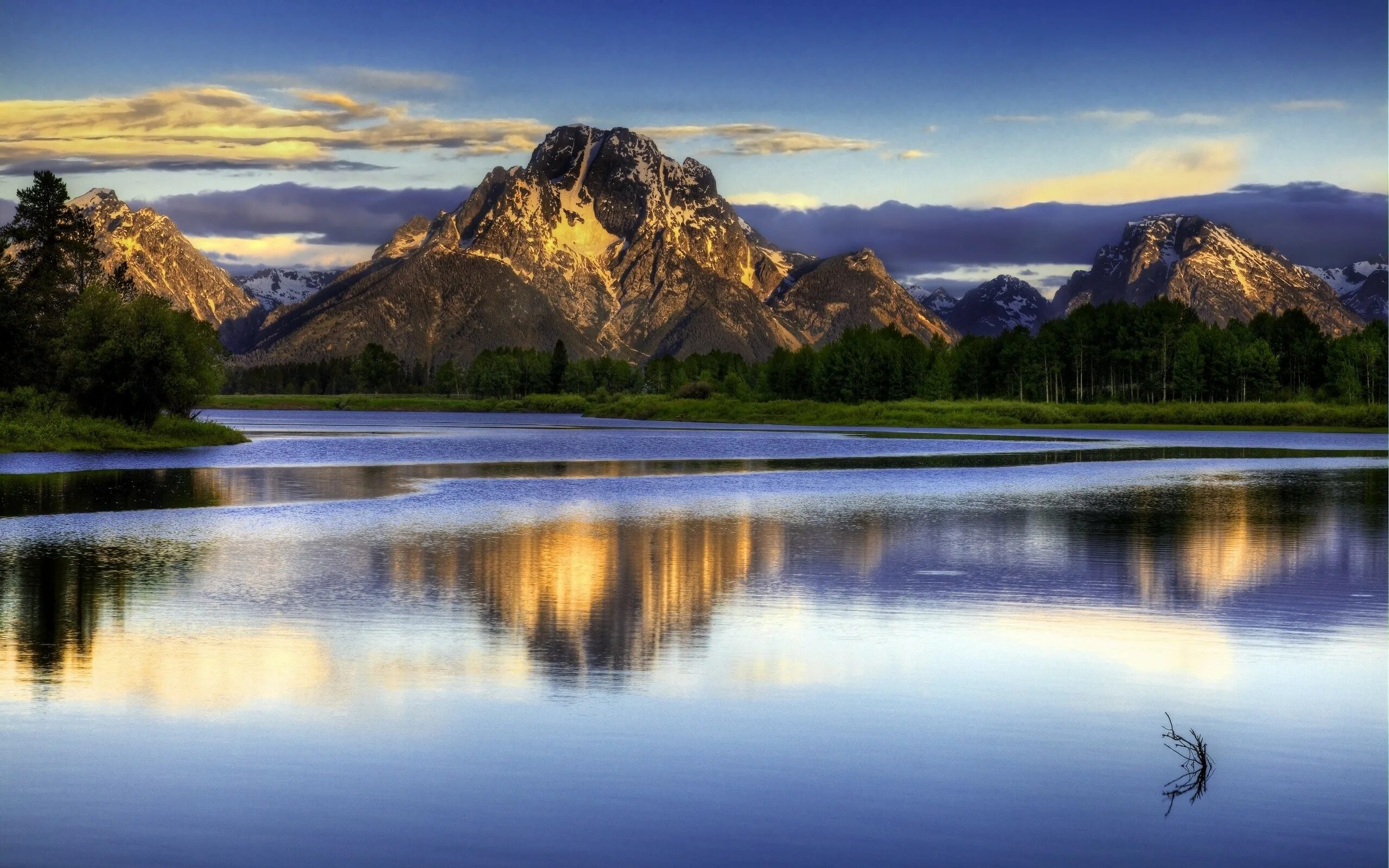 Бесплатные картинки. Природа. Горы и вода. Красивая природа. Горное озеро.