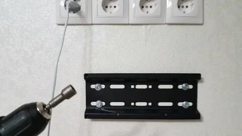 На какие дюбеля вешать телевизор
