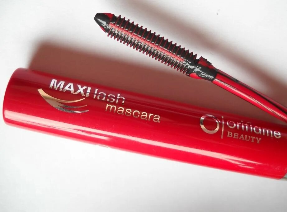 Тушь maxi. Тушь Орифлейм Maxi Lash. Тушь Lash Mascara Орифлейм. Орифлейм тушь лаш. Тушь для ресниц красная упаковка.