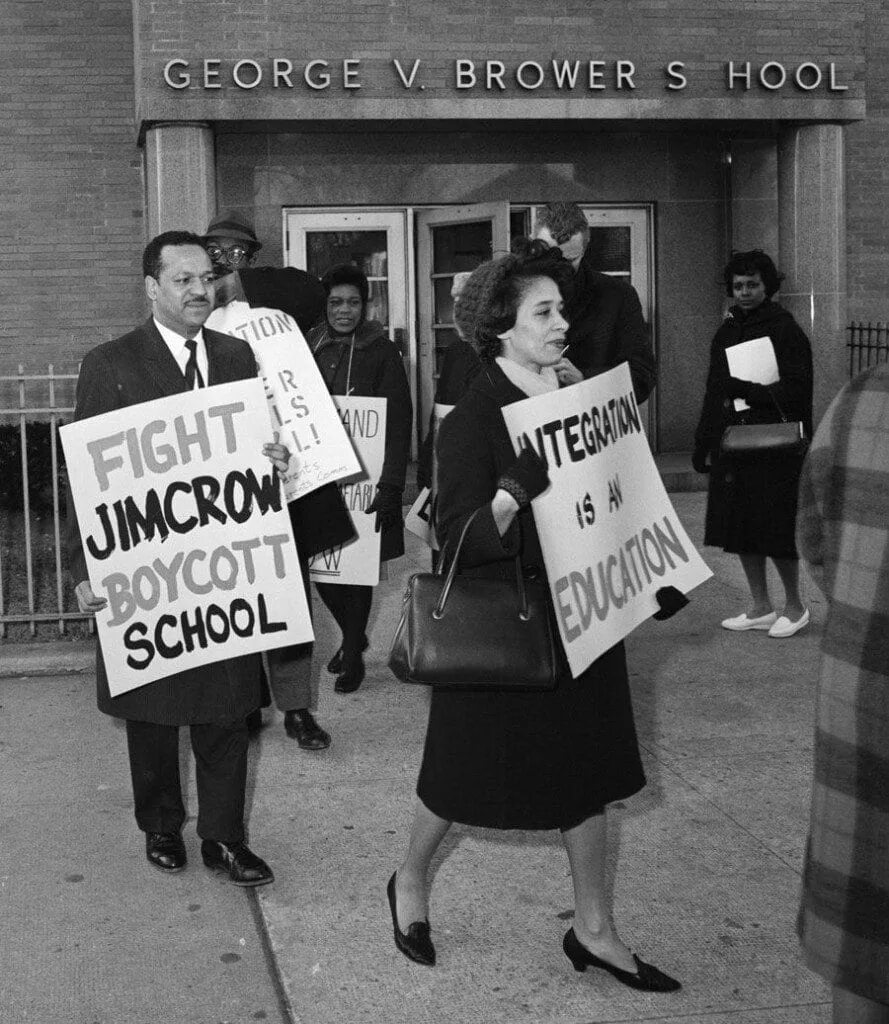 Jim crow. Jim crow laws. законы джима кроу о расовой сегрегации. джим кроу законы. сегрегация это болезнь.