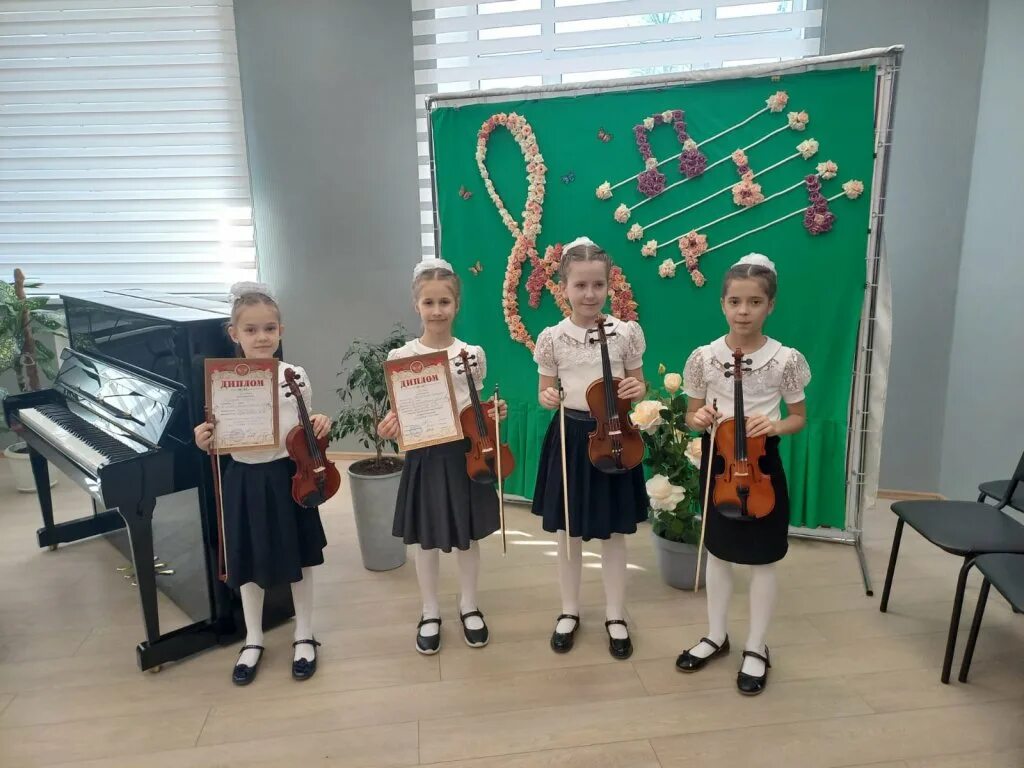 семеновская музыкальная школа. домодедовская детская школа искусств. музыкальная школа урок фортепиано. домодедовская детская музыкальная школа алиса глазун. константиновская музыкальная школа домодедово.