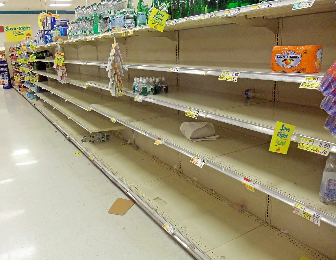 Eria store. Пустые полки в магазине с водой. Empty Shelves grocery. Empty Shelves in supermarket. Empty supermarket.