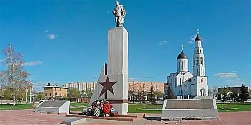 Площадь апрелевки. Апрелевка московская область. апрелевка московская область природа. апрелевка площадь города. апрелевка памятник.