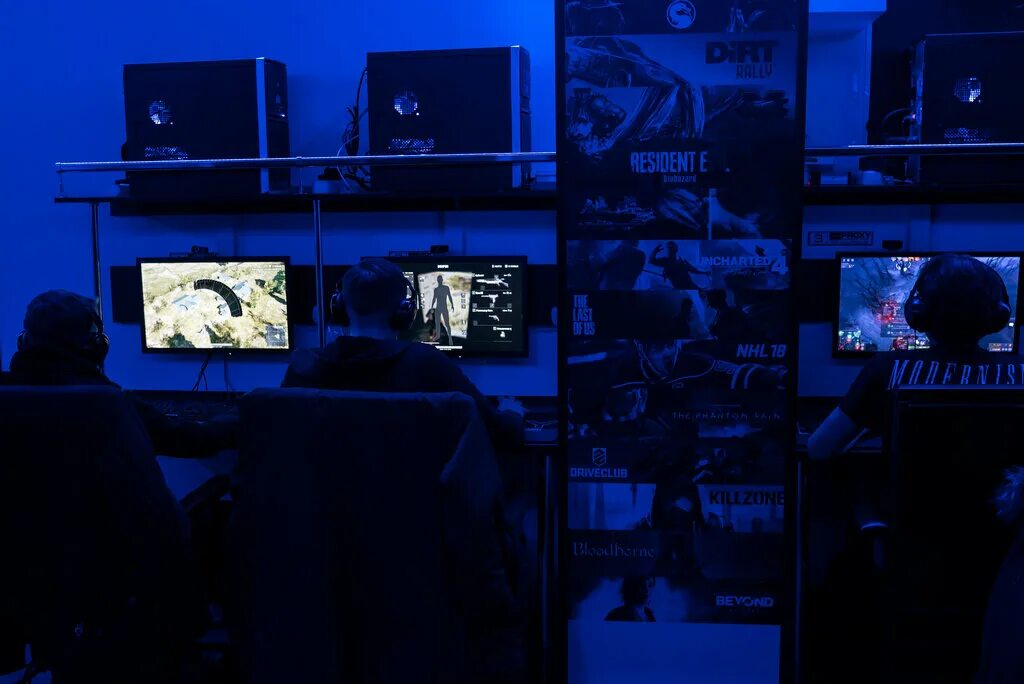 киберспорт хабаровск. Cyberx казань. девайсы игровой клуб. кибер хабаровск. кибер икс альметьевск.