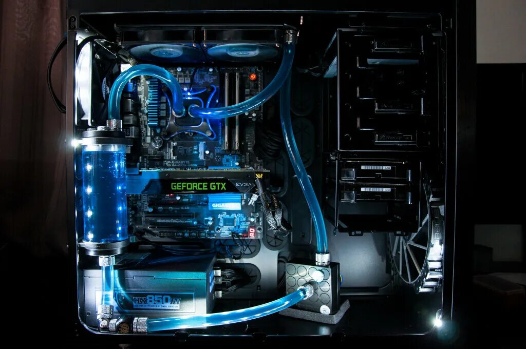 Кастомная система жидкостного охлаждения. Hyper PC водяное охлаждение. Сво ПК Deepcool lc520. Кастомное водяное охлаждение для ПК. Кастомная сжо