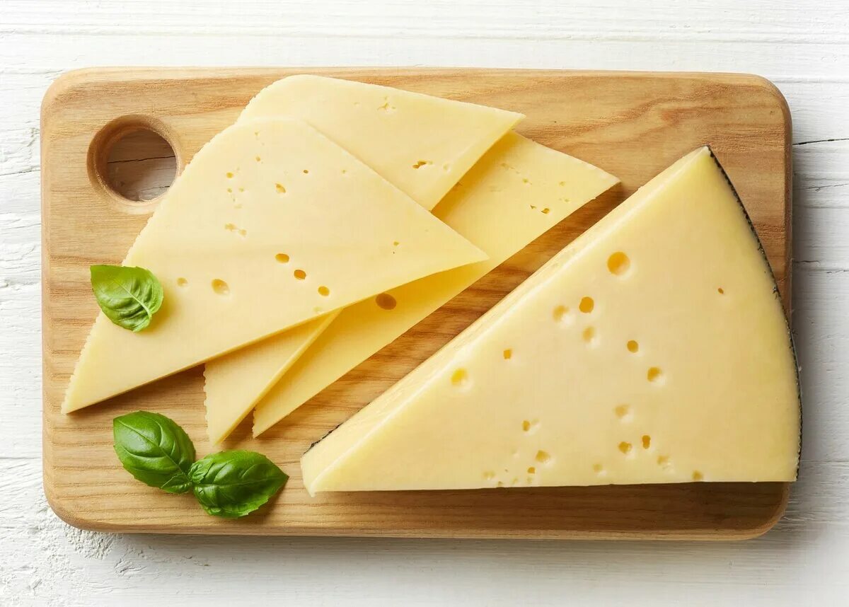 Сыр растительного происхождения. Сыр голландский. Сыр нарезка. Сыр нарезанный. Сыр голландский нарезка.