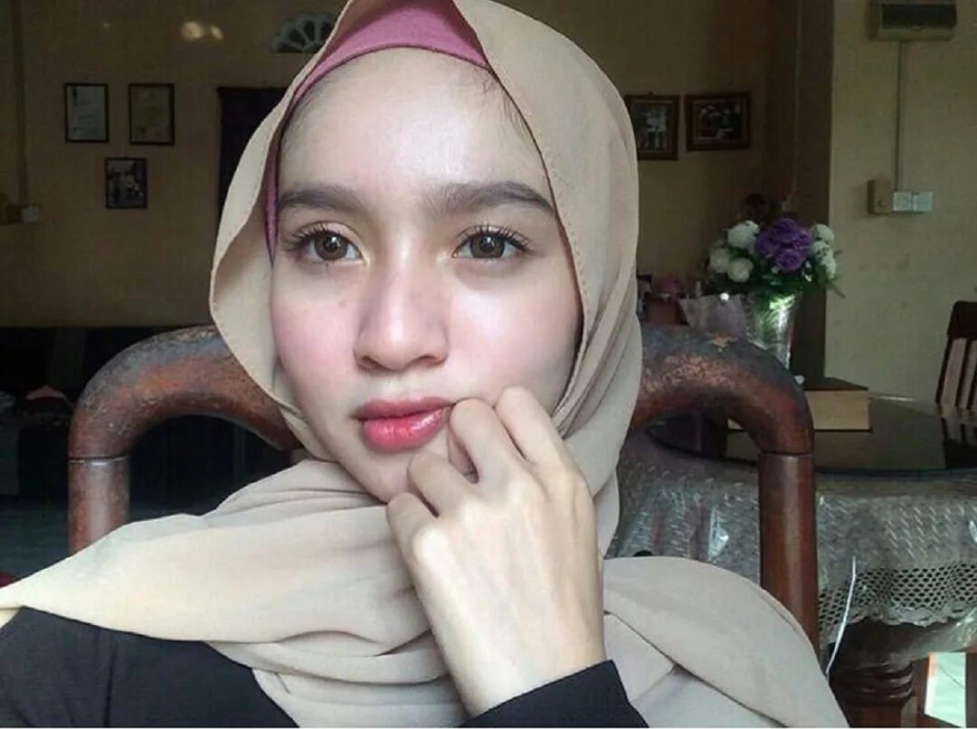 Sotwe awek. Thia Ahzam. Tia Azman. Nurleah Izzah. Hijab Viral 2022.