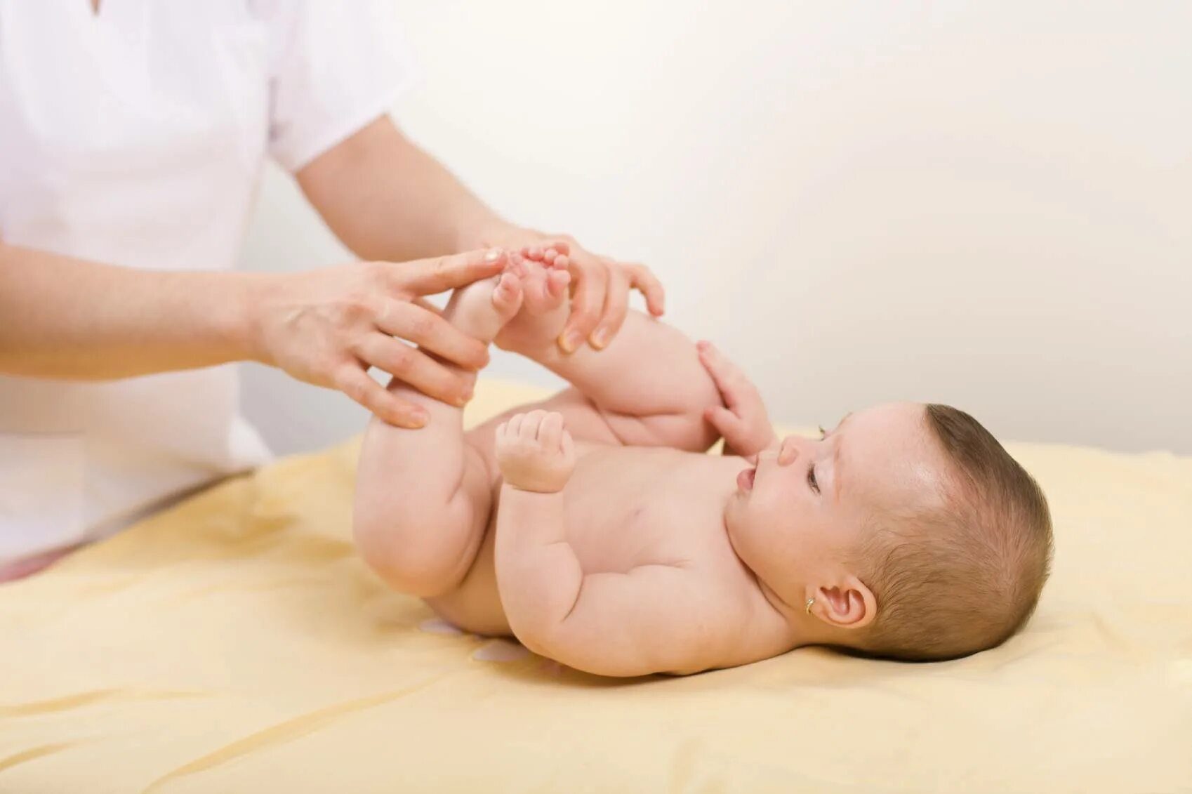 Baby massage. Детский массаж. Массаж детям. Массаж малышу. Детский массаж до года.