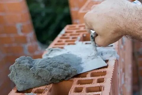На какой раствор кладут кирпич
