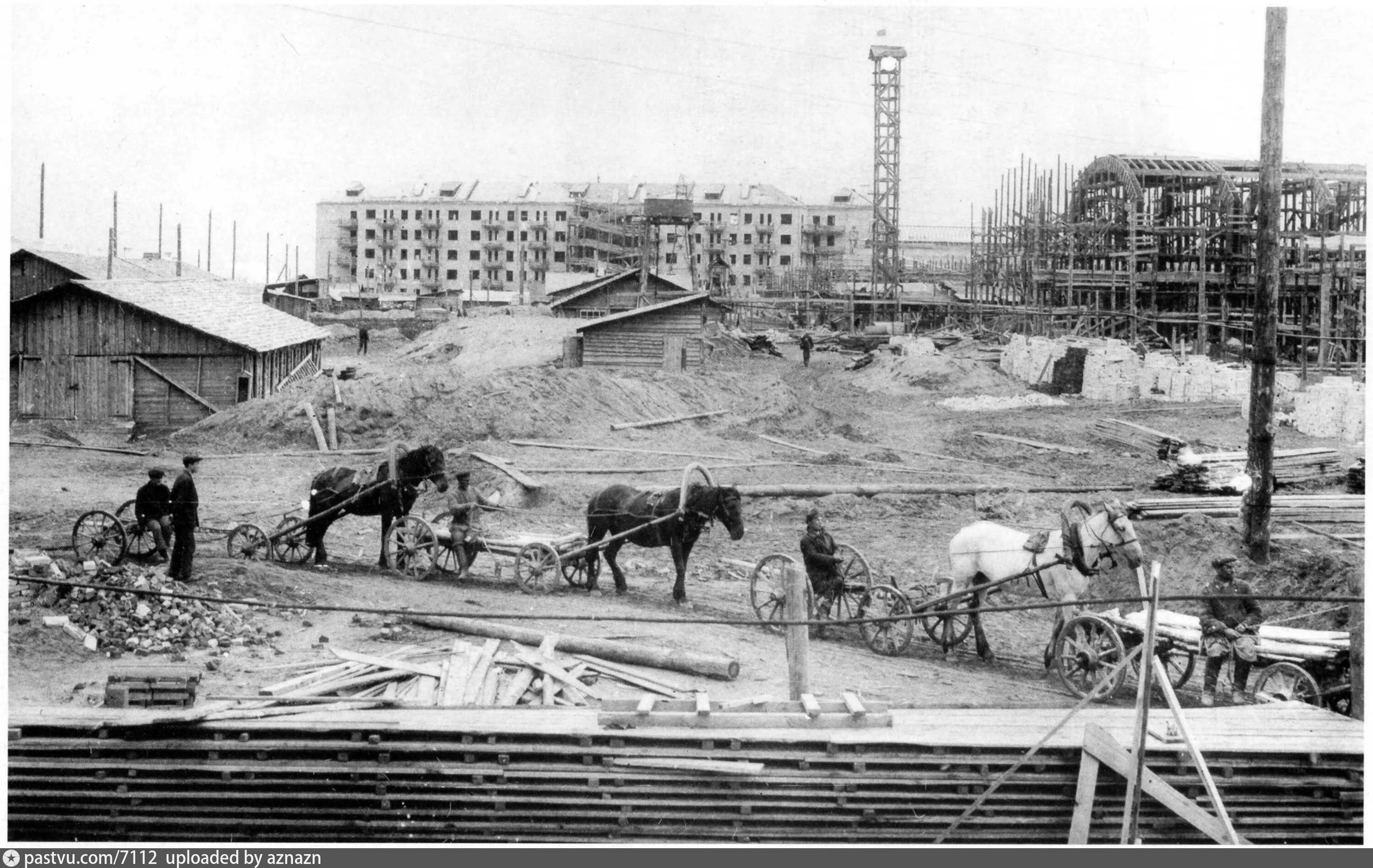 Стройки 30 х. Завод фрезер СССР. Стройки 1930-х годов в Москве. Завод фрезер Перово. Стройка завод в 1930е годы в СССР.