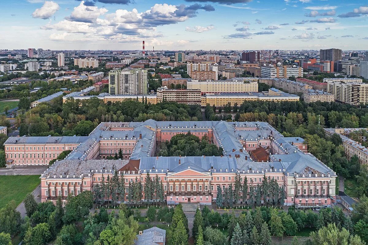 Наши окна в офисных зданиях и бизнес-центрах