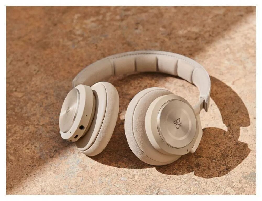 Bang olufsen hx. Наушники Bang & Olufsen BEOPLAY h9i. Беспроводные наушники Bang & Olufsen BEOPLAY HX Sand. Bang & Olufsen BEOPLAY HX коробка. Bang Olufsen BEOPLAY HX Gold Tone.