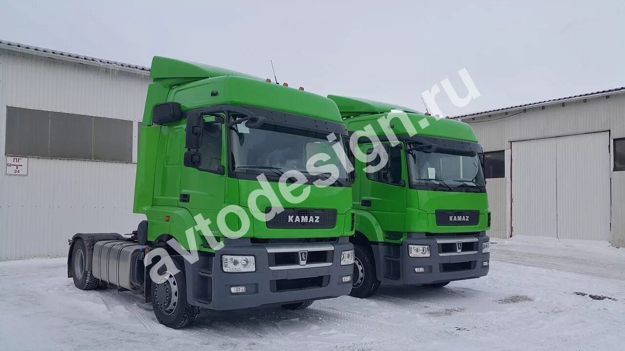 Обтекатель камаз 5490. Камаз 5490 шасси. Спойлер 5490. Камаз 5490 с бортовым полуприцепом. Спойлер камаз 5490.