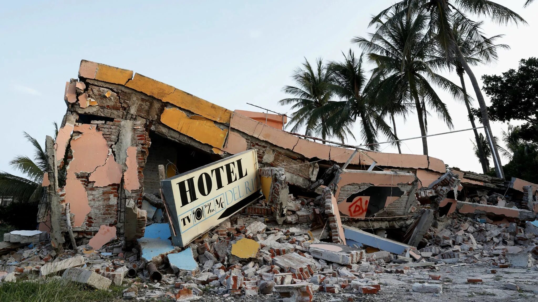 Землетрясение в мексике. Мексика землетрясение сентябрь 2017. Землетрясение в штате чьяпас 2017. Землетрясение в мексике 1985. 7 сентября 2017 землетрясение в мексике.