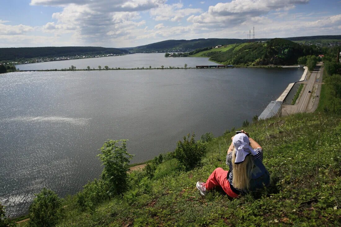 Михайловск Свердловская область. Михайловск Свердловская область Нижнесергинский район. Михайловский пруд Нижнесергинский район. Михайловск Свердловская область пруд. Горы михайловска