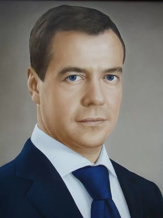 Медведев портрет