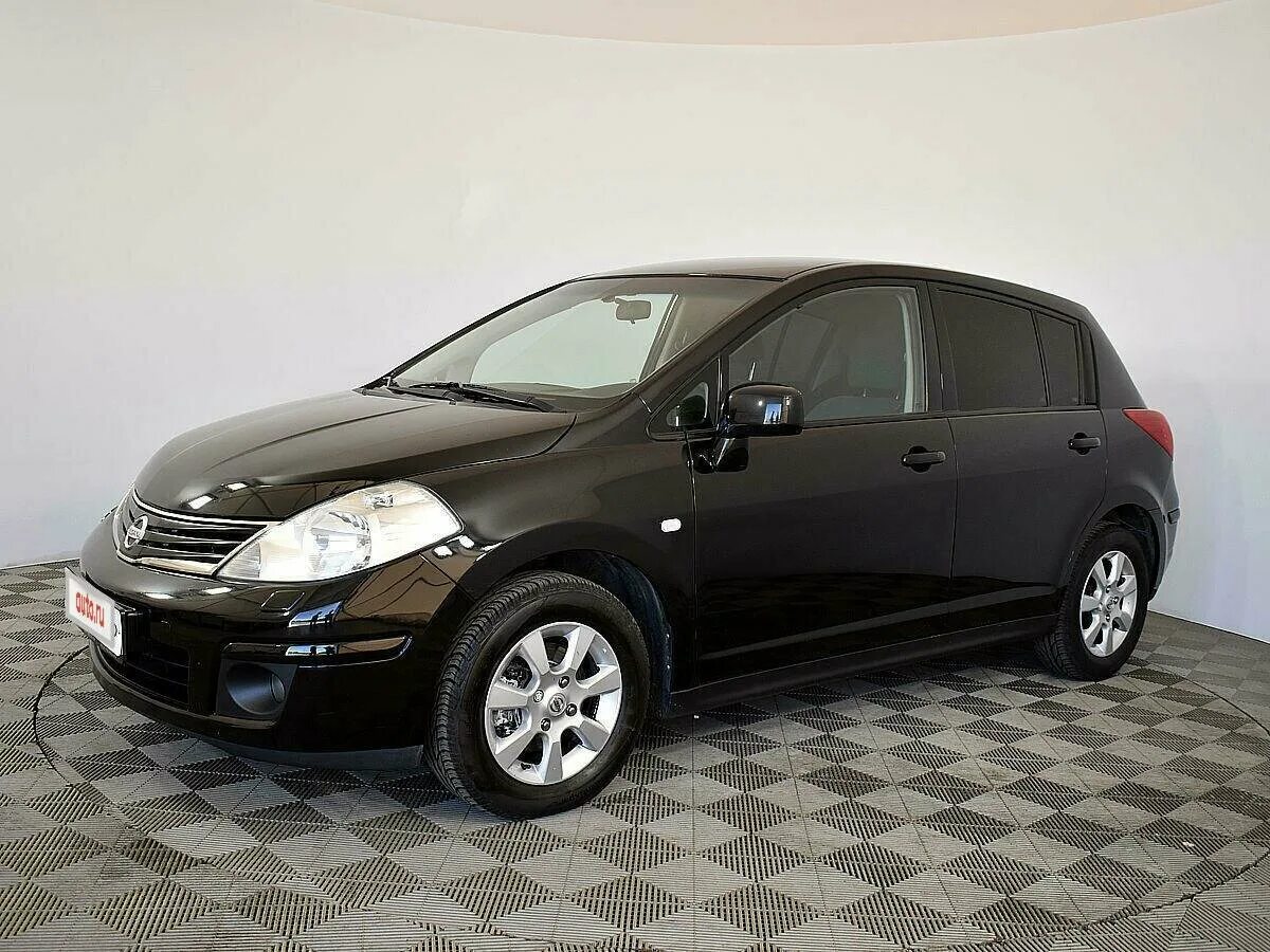 Ниссан тиида хэтчбек 2008. Nissan Tiida 2008. Nissan Tiida 2008 хэтчбек. Ниссан Тиида хэтчбек 2008 черный. Ниссан Тиида хэтчбек черный.