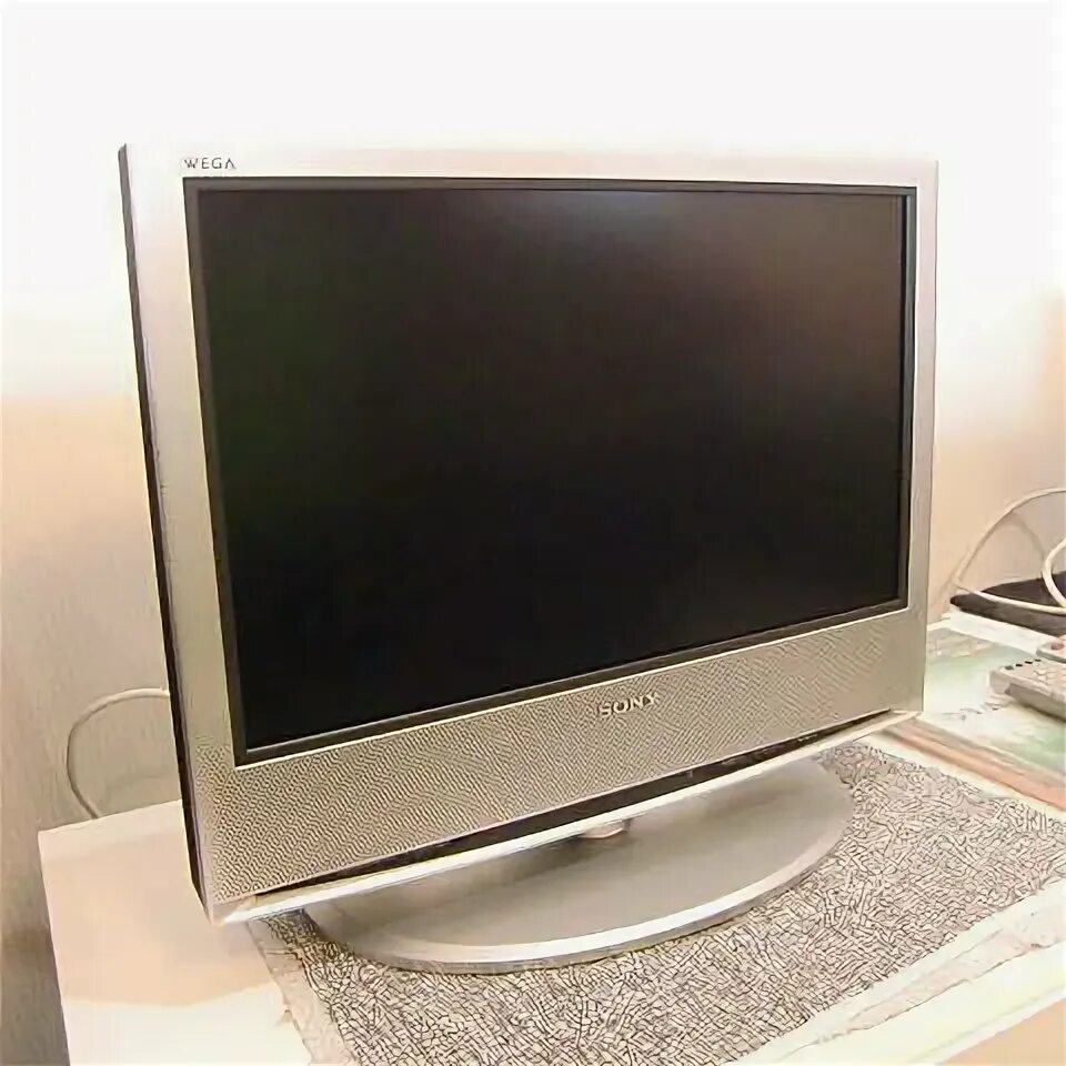 Телевизор сони Wega 2005 года. Телевизор сони Вега 32 дюйма. Sony Wega LCD TV. Сони 2005 телевизор Вега. Телевизоры 2004 года