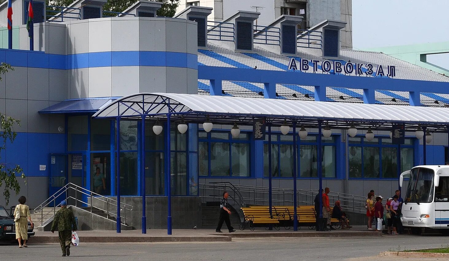 Номер тюменского автовокзала. Автовокзал Тобольск. Тобольск автовокзал фото. Старый автовокзал Тобольск. Автовокзал Тюмень.