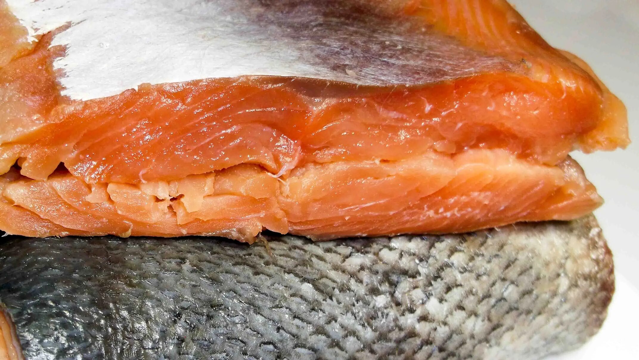 Как вкусно засолить красную рыбу дома