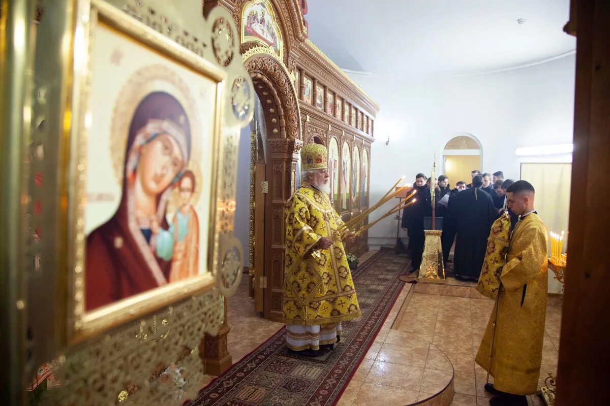 протоиерей георгий станица кавказская. георгий из церкви ризоположения. воскресенский собор новодевичьего монастыря санкт-петербург. сергиевский храм новоспасского монастыря. икона ризположения в храме на донской улице в москве.