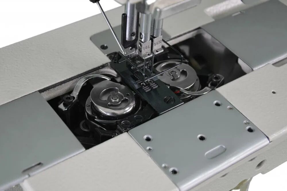 Brother innov-is nv 850e. вертикальный челнок на pfaff 2170. горизонтальный челнок в швейной машине. швейная машина elna 3007 geneva.