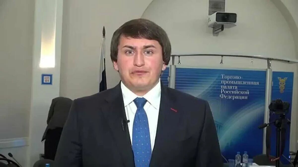 Глава федерального проекта по безопасности Виталий Бородин назвал Пугачеву "сбитым летчиком" и призвал журналистов забыть о