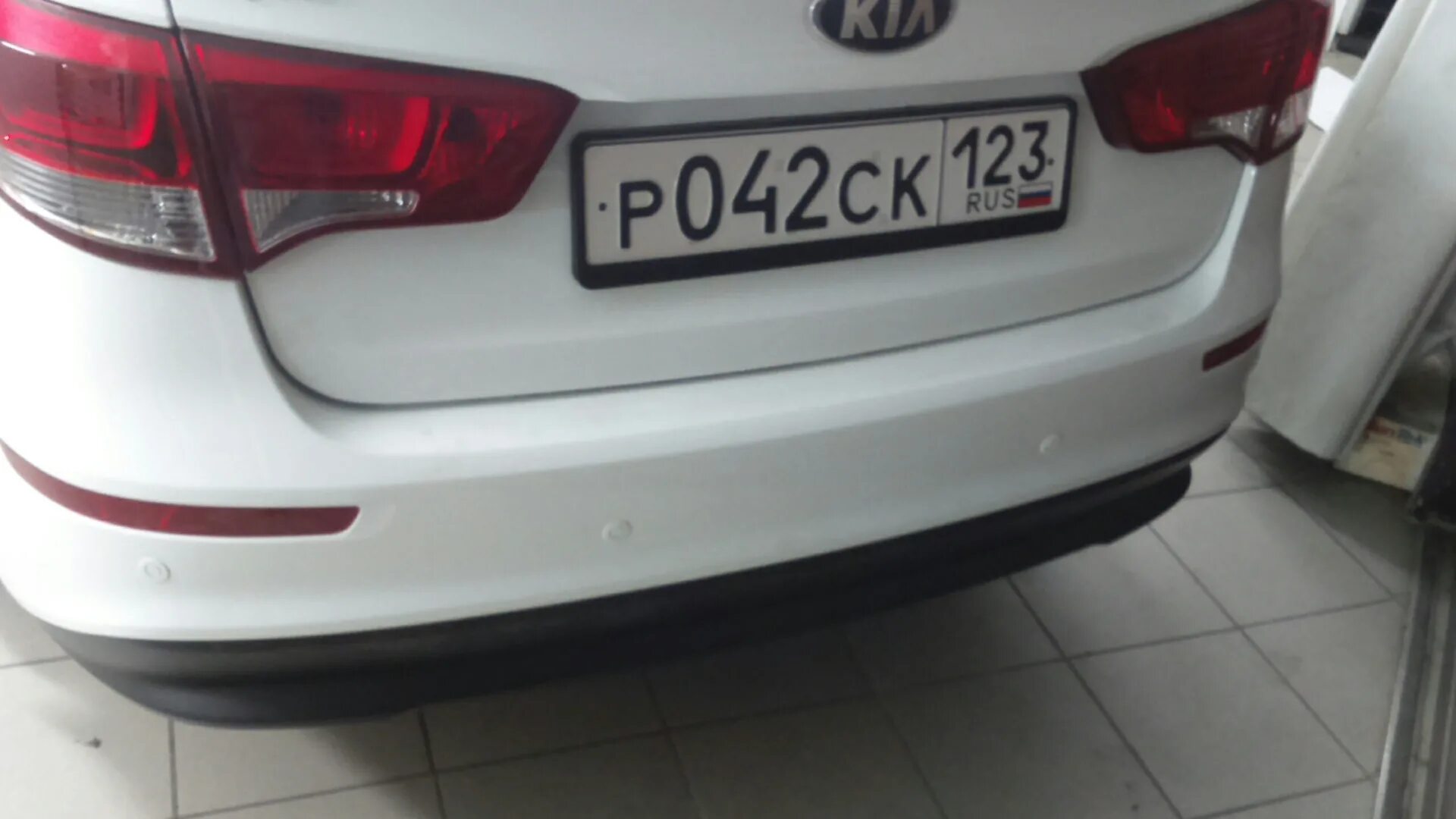 Парктроник Kia Rio 3. Парктроник Kia Rio 3 Premium. Kia Rio 2017г парктроники. Киа Рио 3 парктроник задний.