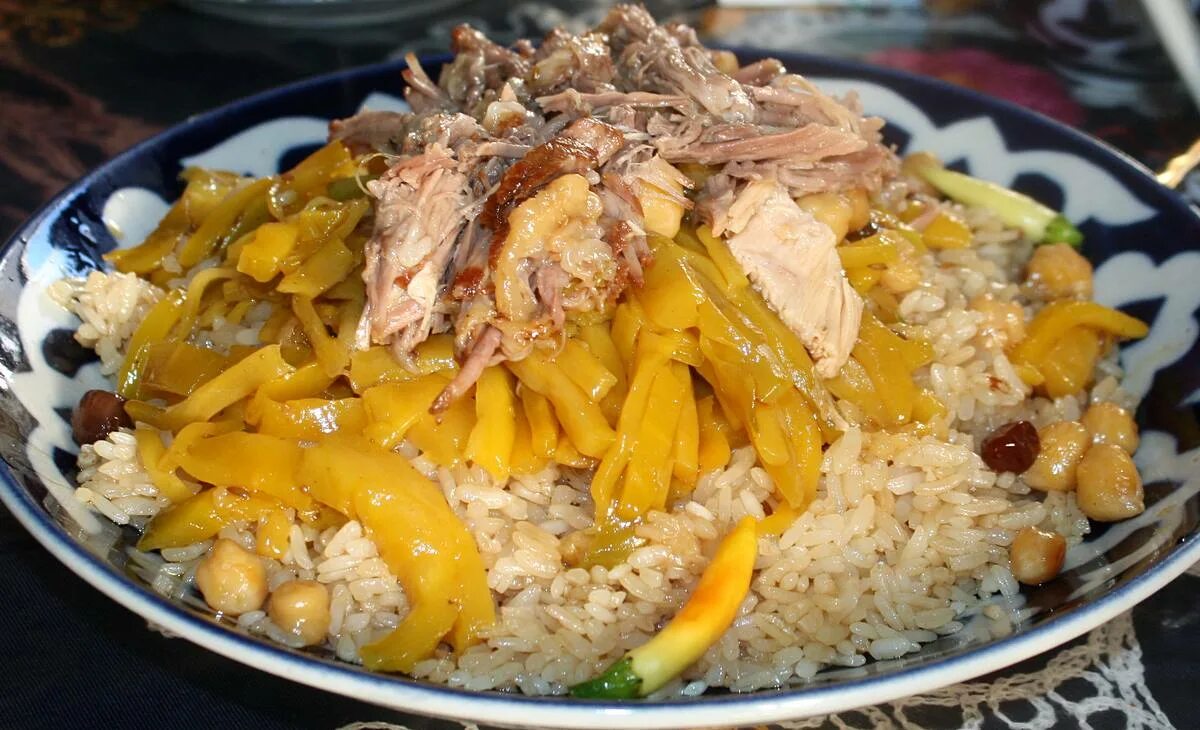 Оши плов самаркандский. Ош палов самарканд. Плов узбекский самаркандский. Чайхана плов самарканд. Самаркандский плов самарканд.