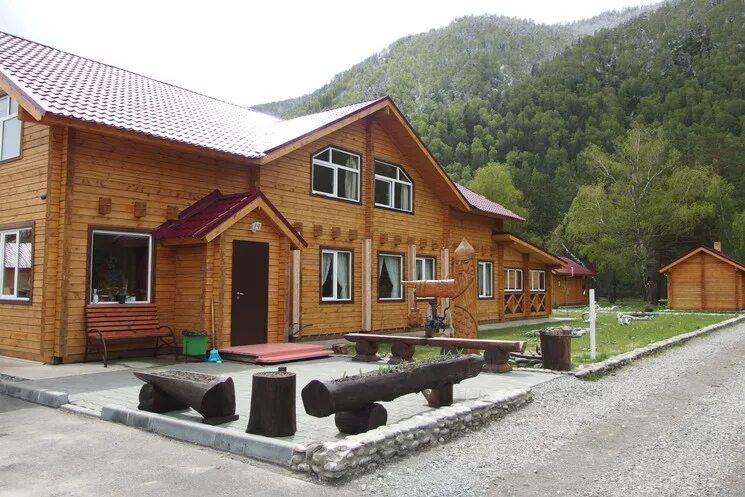 База отдыха в катковы киров. Славное барнаул. Прикатунская усадьба чемал. Коттедж парка славна. Своя усадьба горный алтайск.