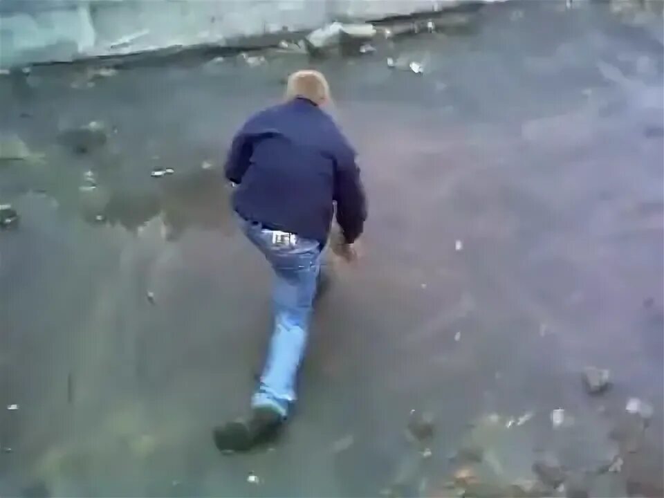 Денчик слазит. Денчик слазит. Денчик слазит. Денчик толстый. Денчик слазит.