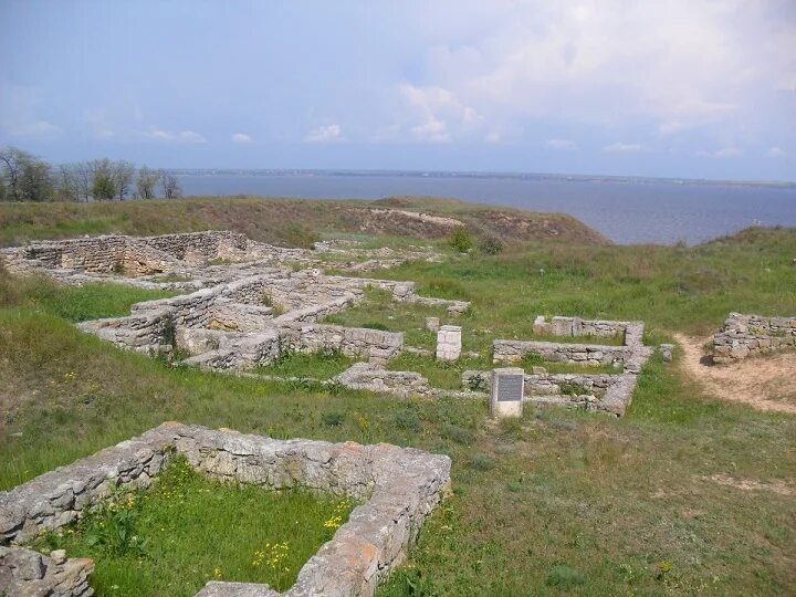 Где была ольвия. Национальный историко-археологический заповедник «ольвия». ольвия колония древней греции. развалины ольвии. ольвия древний город город греции.