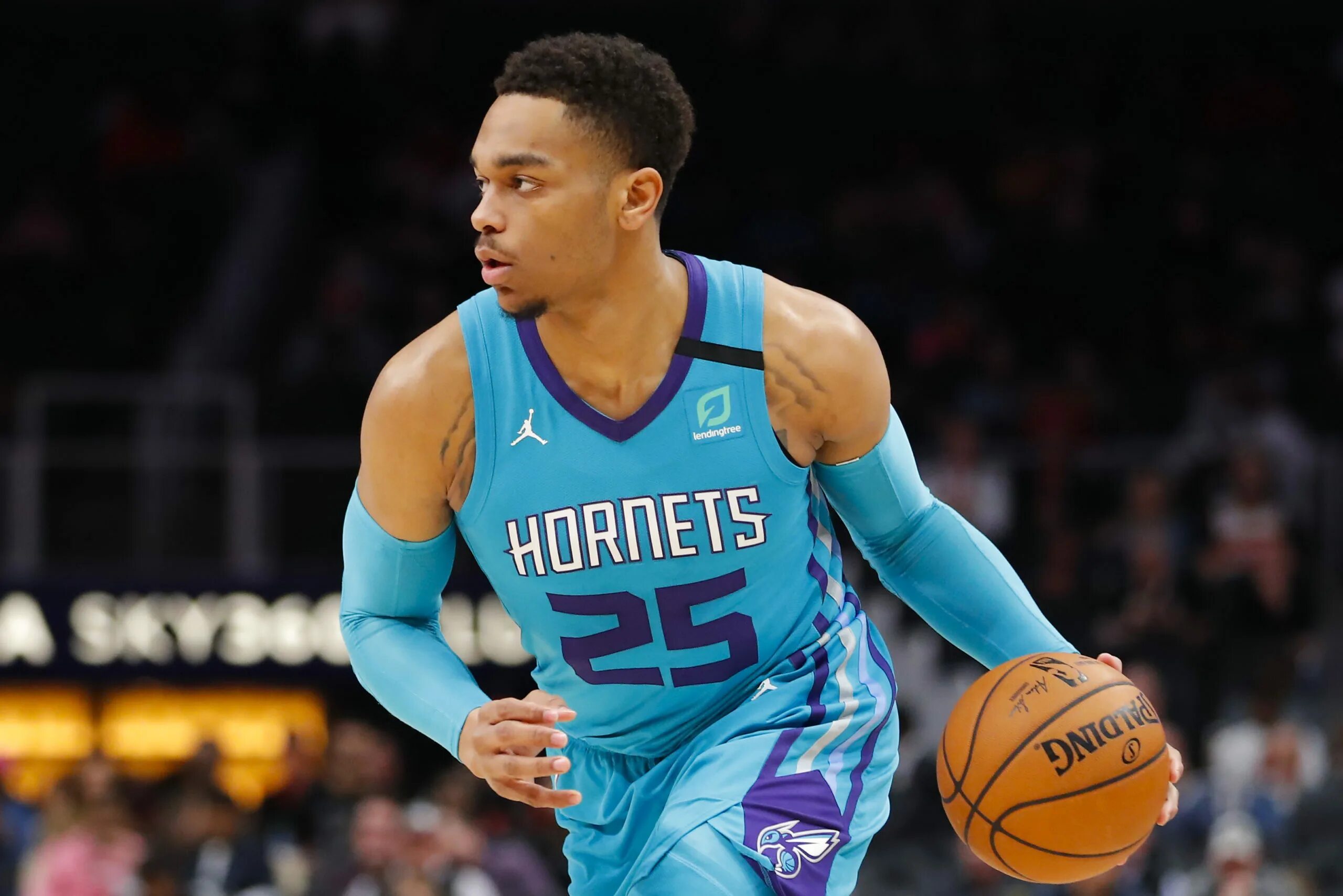 Bridges nba. Charlotte 12 номер нба. Шарлотт хорнетс баскетбол. Шарлот нба. Баскетбольные шорты nba шарлотт хорнетс.