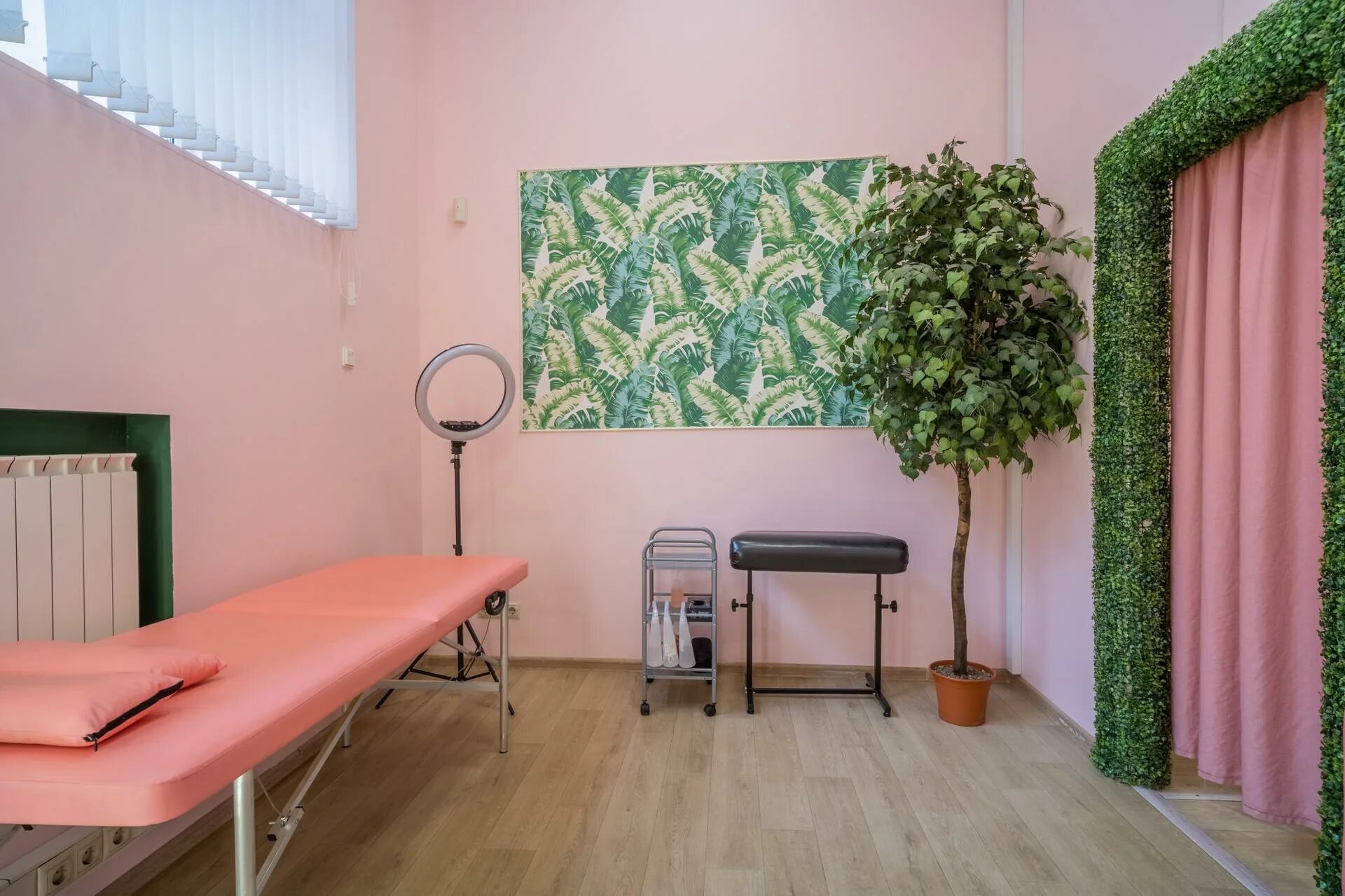 Дк колос с. Москва большой дровяной переулок 9 хорошие девчата. Танцевальный ансамбль фэнтези. Студия хорошие девчата. Хорошие девчата истре концерты.