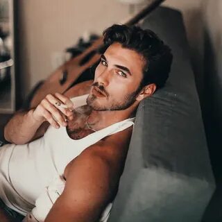 @Kaïden Mitchell. u.c. Mauvaise influence. 