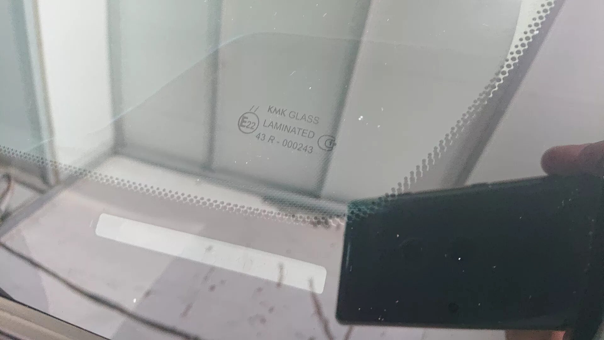 Kmk glass производитель стекла. Стекло agc land cruiser 200 лобовое. кмк стекло лобовое. 3566agngn kmk glass стекло лобовое. kmk glass 4500agngn.