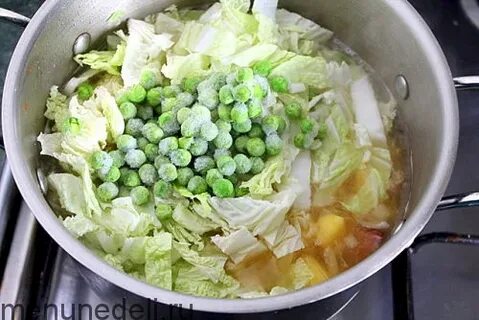 Суп с пекинской капустой и курицей