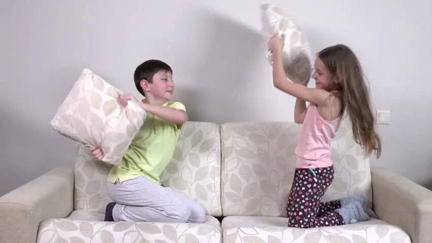 Brother vs sister. Fight my sister. Fight my sister. Siblings hugging фотобанк лори. Brother and sister fights сто.