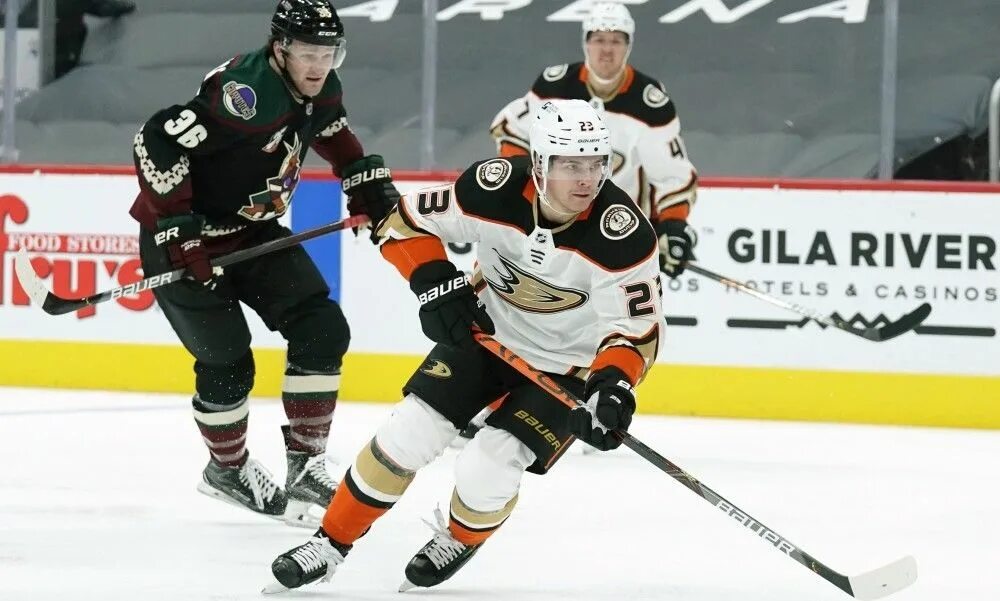 Хоккейный клуб анахайм дакс. Зеграс хоккеист. Getzlaf анахайм дакс. Анахайм последние матчи. Anaheim ducks arizona coyotes.