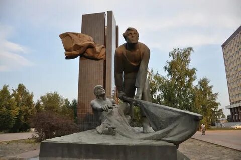 Памятник борцам