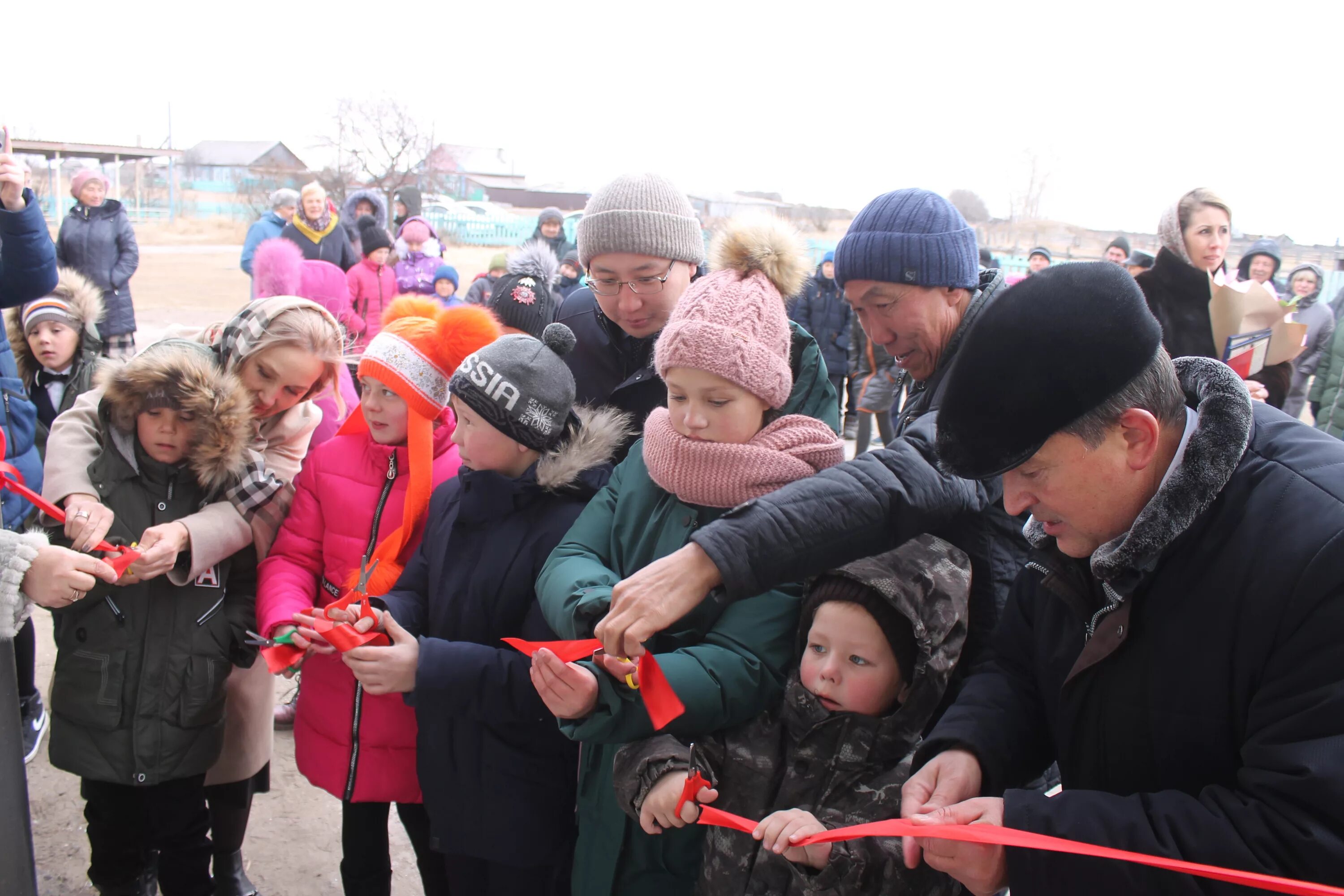 Погода каменск бурятия кабанский. Село красный Яр Кабанский район Бурятия. Кабанск Кабанский район. Юбилей Кабанский район. Кабанский район село красный Яр 2005 года.